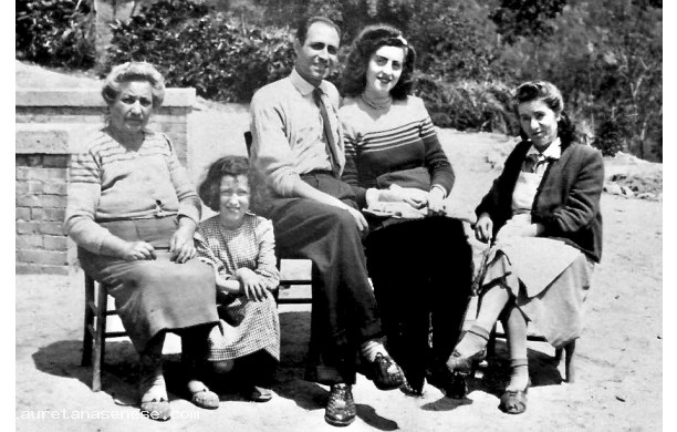 1949 - I Marignani seduti al fresco
