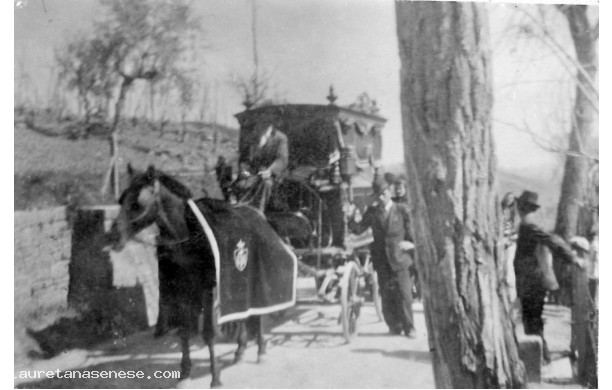 1944 - Quando i funerali si facevano con il carro funebre