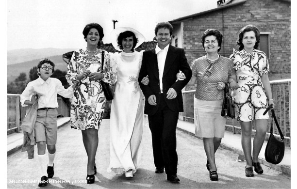 1973, Sabato 9 Giugno - A spasso con gli sposi