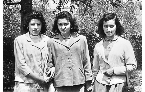 1956 - Amiche al corso di cucito