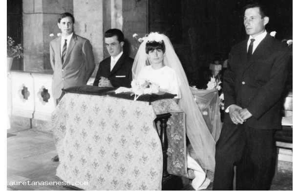 1966 - Gli sposi all'altare