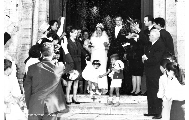 1967, 23 Settembre - I coniugi Neri escono dalla Collegiata
