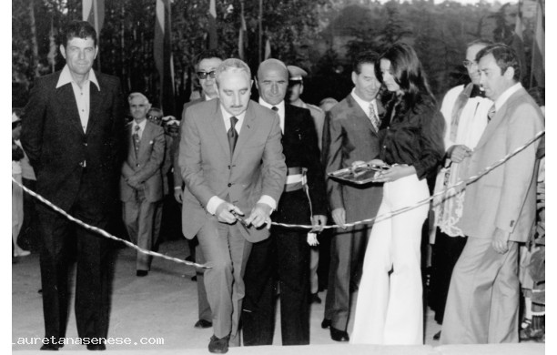 1975 - 8^ Mostra Mercato Ascianese: Inaugurazione della Mostra