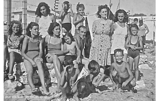 1947 - Al mare a Calambrone