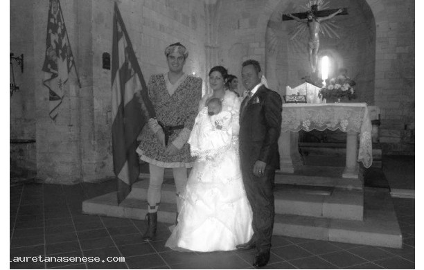 2011, Dicembre - Singolare cerimonia di matrimonio con battesimo