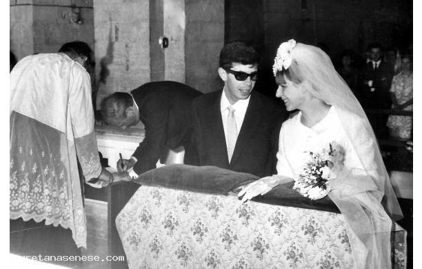 1965, Domenica 11 Luglio - Carla e Mario all'altare