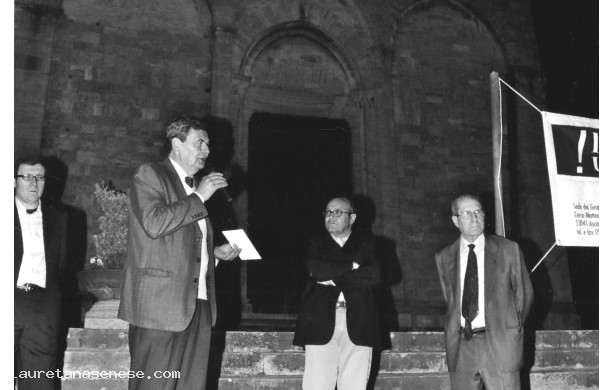 2005, Maggio - Il Magini coordina le premiazioni