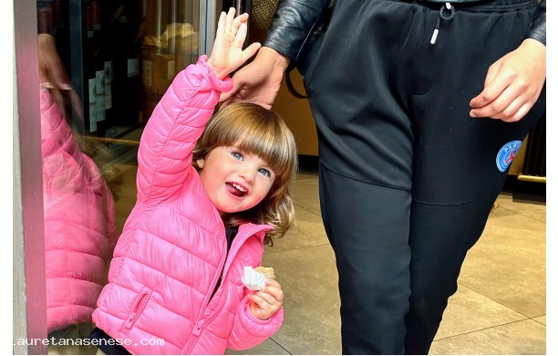 2024, Domenica 2 Giugno - Livia saluta felice