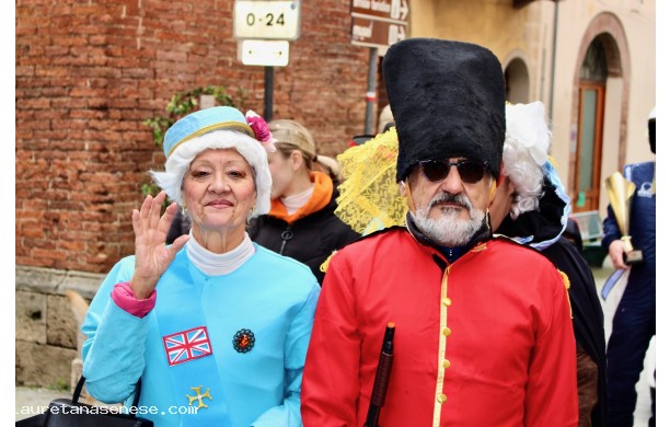 2025, Domenica 2 Marzo - La Regina Elisabetta con la Guardia del Corpo