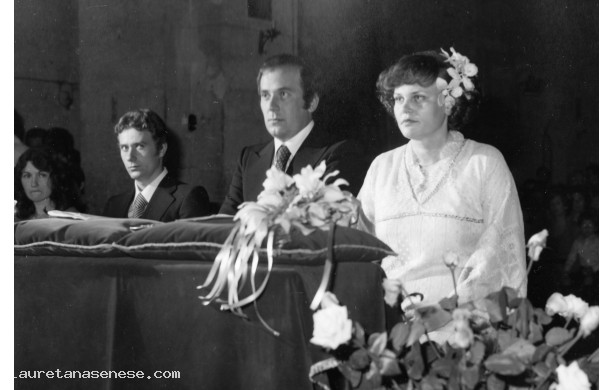 1977, Domenica 11 Settembre - Gli sposi all'altare