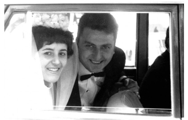 1968, Luned 29 Aprile - Giovanni e Anna in auto dopo la cerimonia religiosa