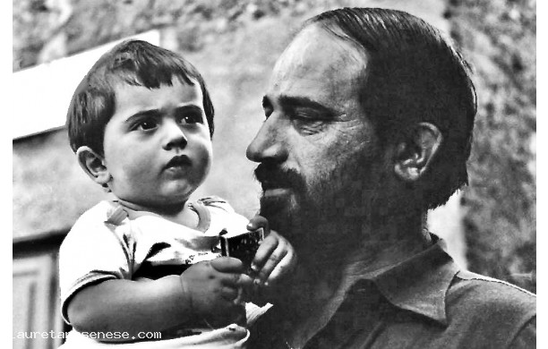 1981 - Luca in braccio al babbo Benito