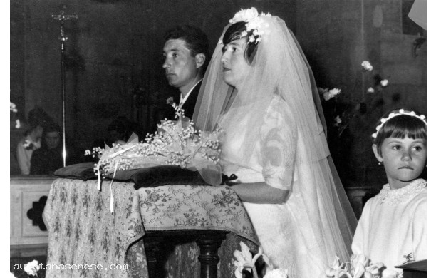1966 - Bruna Marignani all'altare