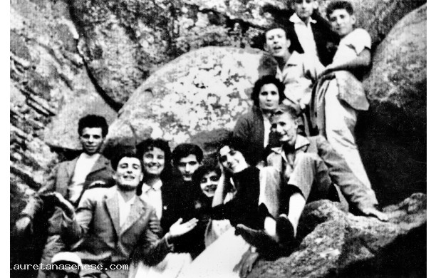 1956? - Gruppo di amici ascianesi nati nel 1940 e dintorni