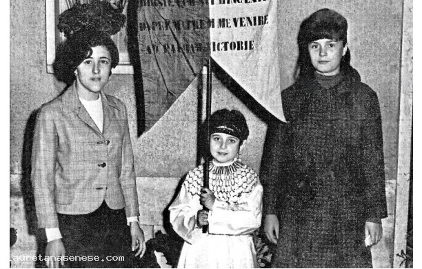1966 - Processione del Venerd Santo. Foto ricordo