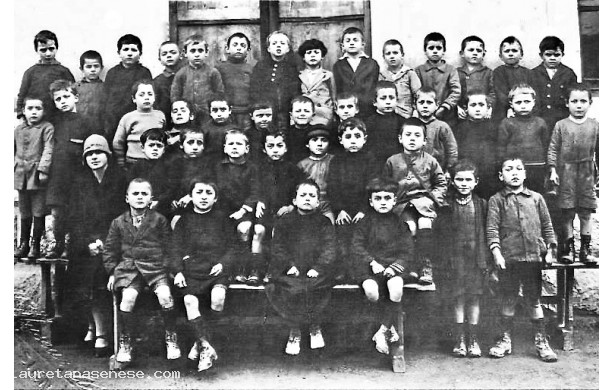 1924, stimato - Seconda Elementare numerosa