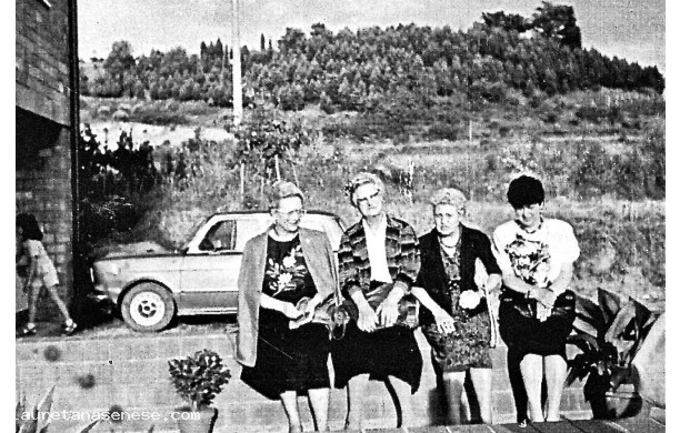 1985? - Le donne delle famiglie Sartini