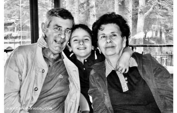 2011, Lunedì 15 Agosto - Nonni conquistati dalla nipotina