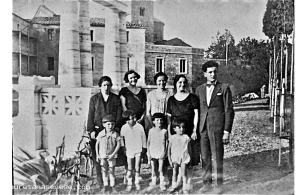 1937 - Famiglia numerosa al Parco
