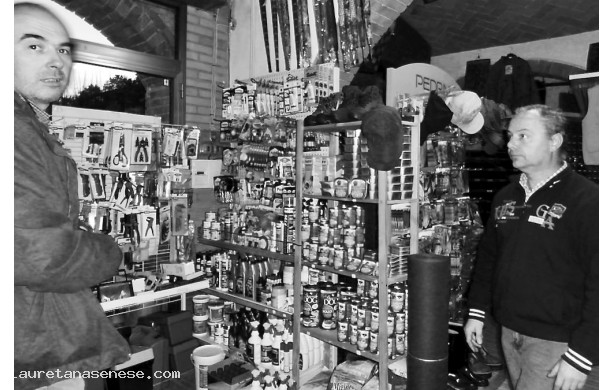 2014, Giovedì 27 Novembre - Un cliente conosciuto fa spesa dal Burroni