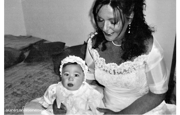 2008, Sabato 14 Giugno - La mamma con la sua piccina