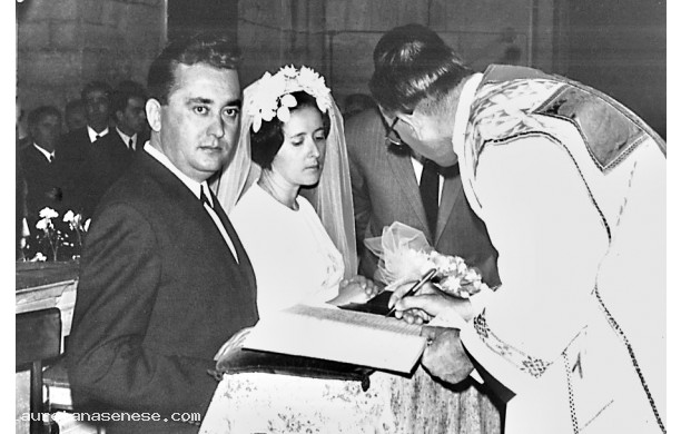 1968, Sabato 28 Settembre - Gli sposi all'altare