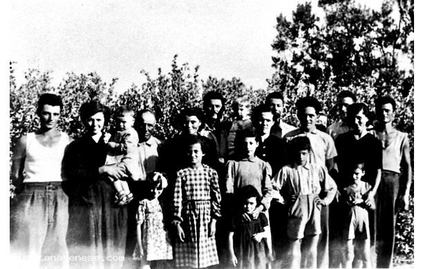 1953 - La numerosa famiglia Guerrini