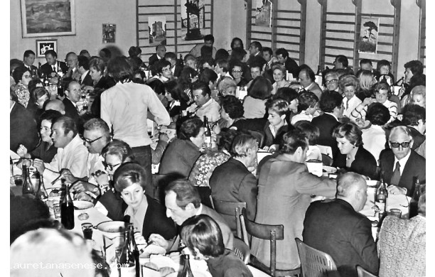 1976 - Garbo d'Oro, i partecipanti alla cena in palestra
