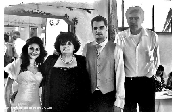 2011, Sabato 21 Maggio - Lorenzo si sposa in Sardegna