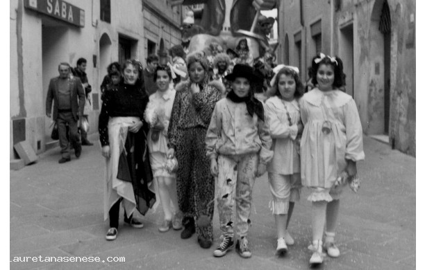 1991 - Mascherine di Carnevale in Corso Matteotti