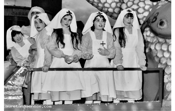 1983 - Quante Crocerossine a Carnevale!