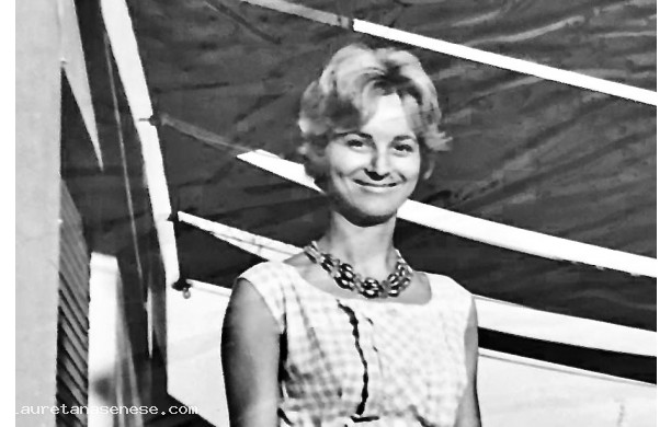 1954? - Una bellezza del tempo in buona compagnia