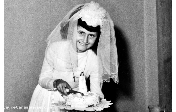 1966 - Lucia passa a comunione