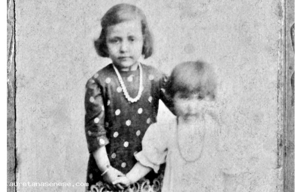 1911 - Due sorelline Vinci