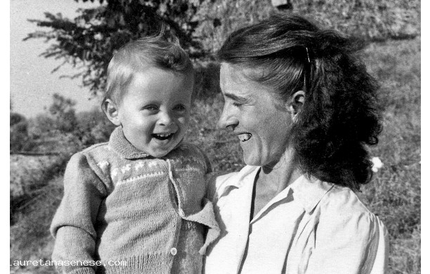 1956 - Mamma e figlio felici