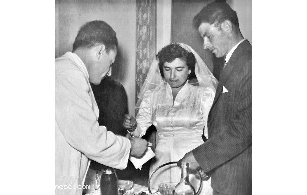 1955, Sabato 12 Febbraio - Hervè serve il pranzo a domicilio
