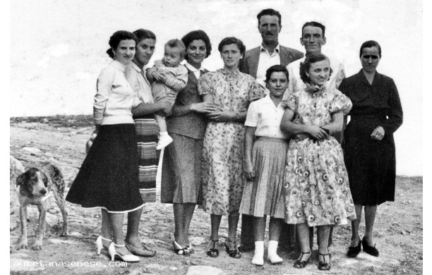 1956 - La Famiglia Lorenzini a Montefalconi