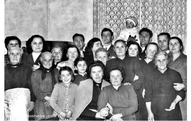 1955, Sabato 12 Febbraio - Tanti Parenti al matrimonio di Celso e Marina