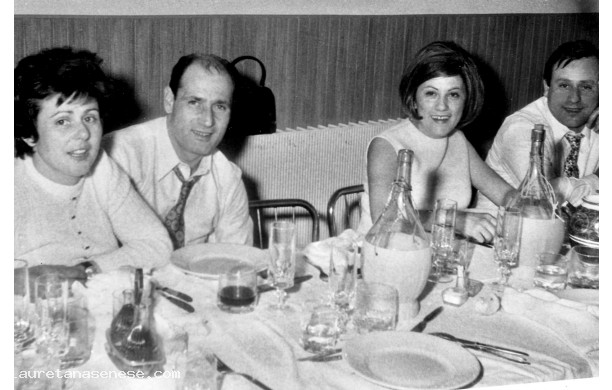 1971, Luned 12 Aprile - Invitati al matrimonio di Paola e Marino