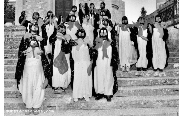 2007 - Pinguini sulla scalinata