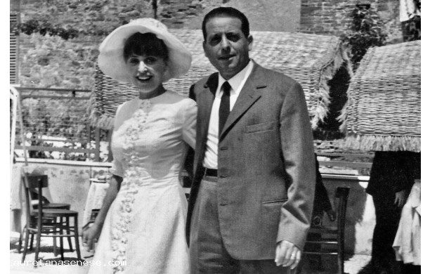 1966, Luned 9 Maggio - Allo zio piace la sposa