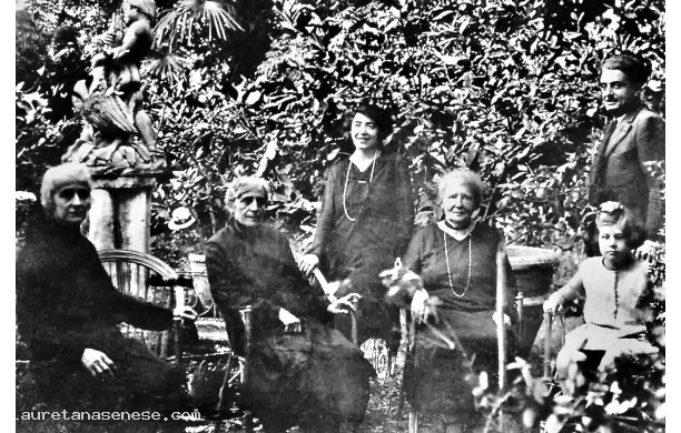 1930 – Signore nel giardino della Pergola