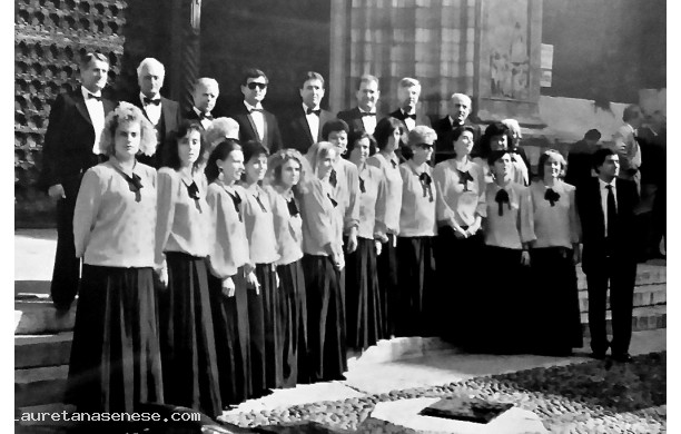 1997 - Corale di Sant'Agata in trasferta a Volterra