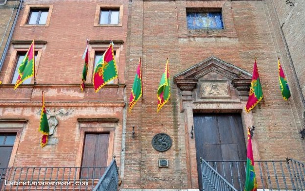 Contrada del Drago